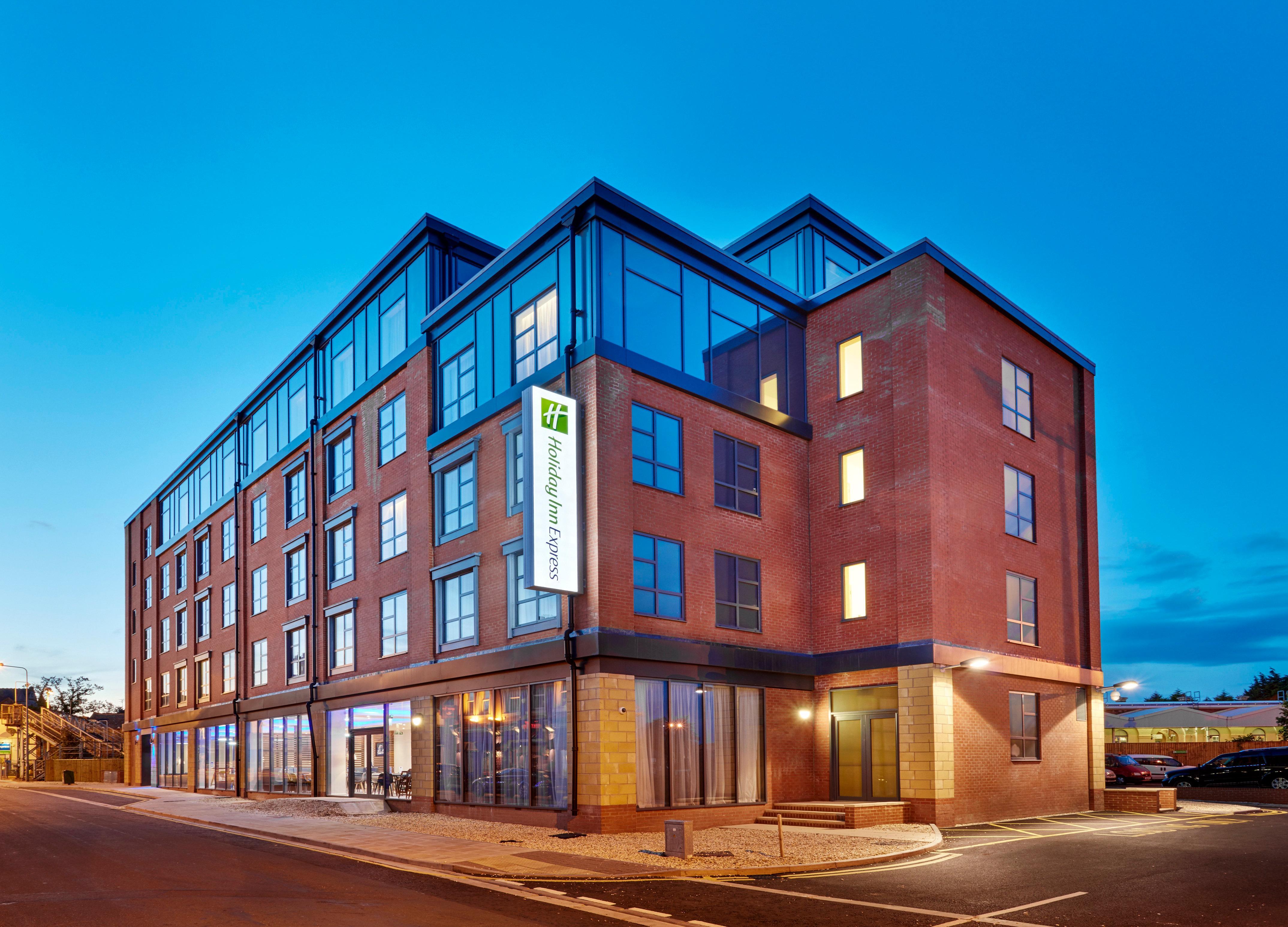 Holiday Inn Express Grimsby By Ihg Exteriör bild